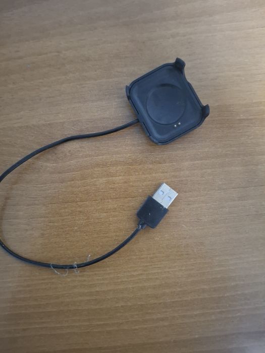 Кабели,зарядки и т.д