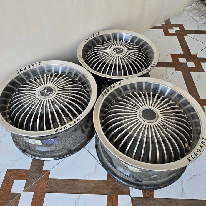 Universal saka diskalar R13 4x100, 4x114 sostoyaniyasi alo 3 dona