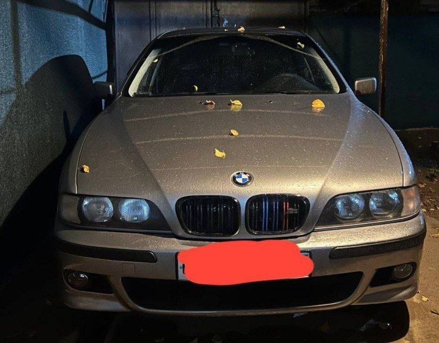 Продаю авто BMW E39 в отличном состоянии