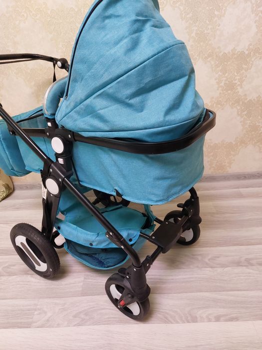 Коляска детская,в очень хорошем состоянии!!!