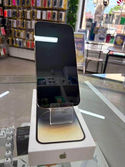 Iphone 14 pro max gold