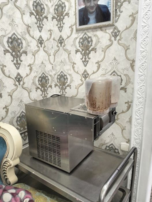 Продам аппарат для мороженого