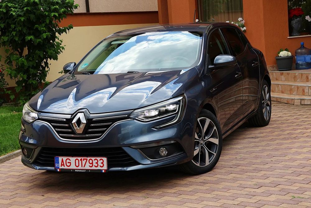 Renault Megane Faruri led Pure Vision/BOSE 2017/piele led/line assist/ley less