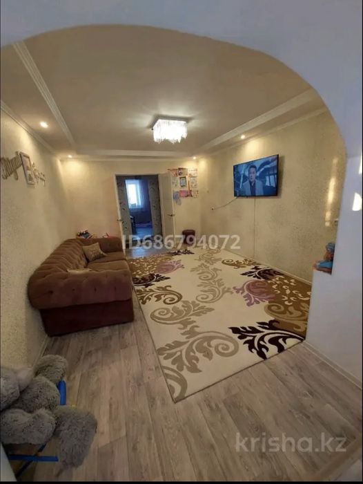 Продам 3 к.кв. 8 мкр.