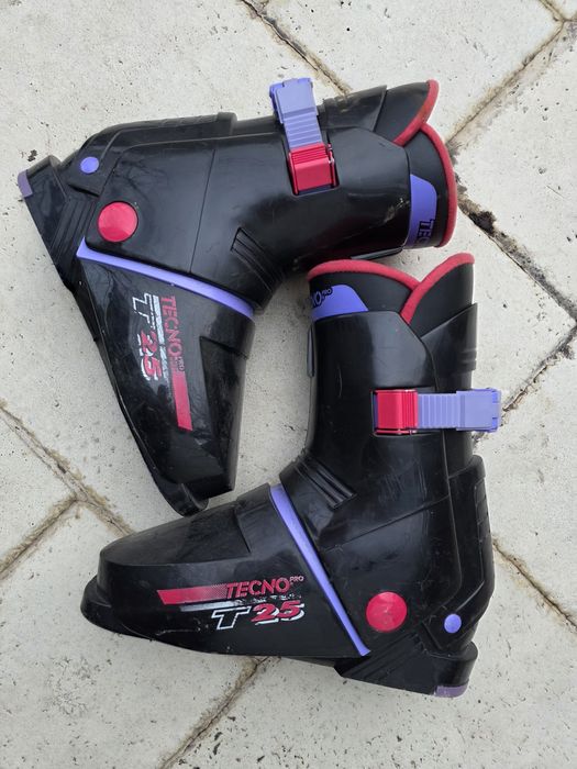 Clăpari mărimea 36-37, stare foarte bună