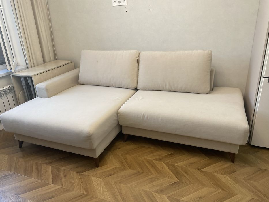 Продам диван дорогой