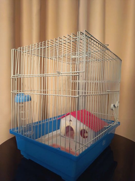 Vând cușcă hamster
