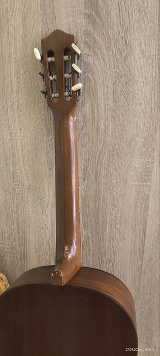 Класическа/Акустична китара Пълдин - Масивно дърво, стегната и готова за свирене!
