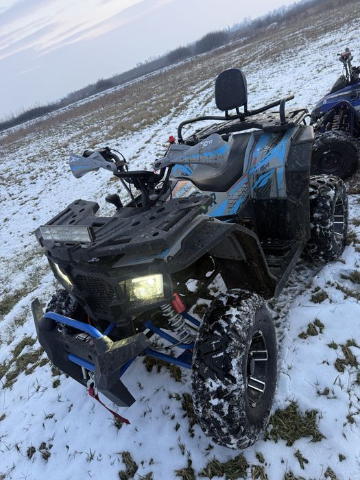 Vand atv de 250 cc cumparat de nou