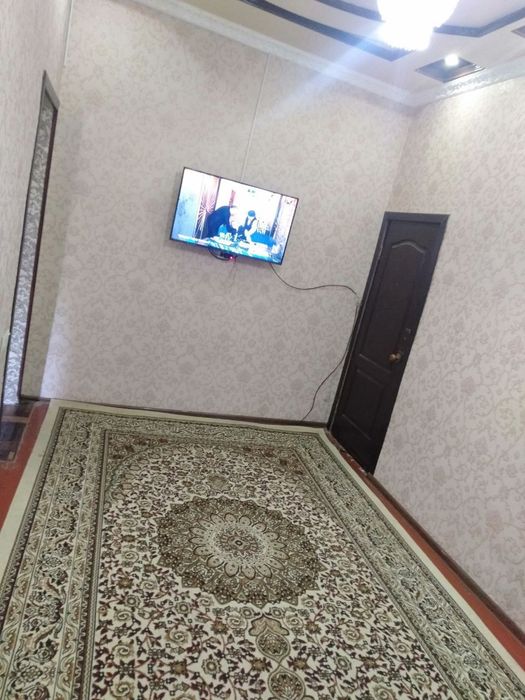 2 ХОНАЛИ УЙ Сотилади — Чирчик шаҳрида, тайёр ҳужжатлар билан!