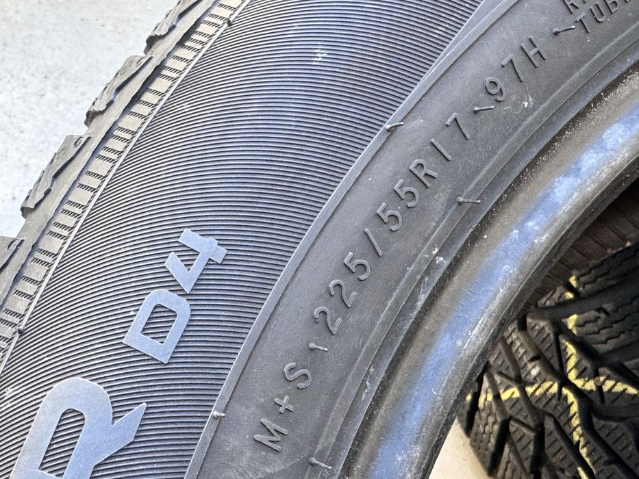 225/55/R17 Nokian WR 2бр зимни dot0222