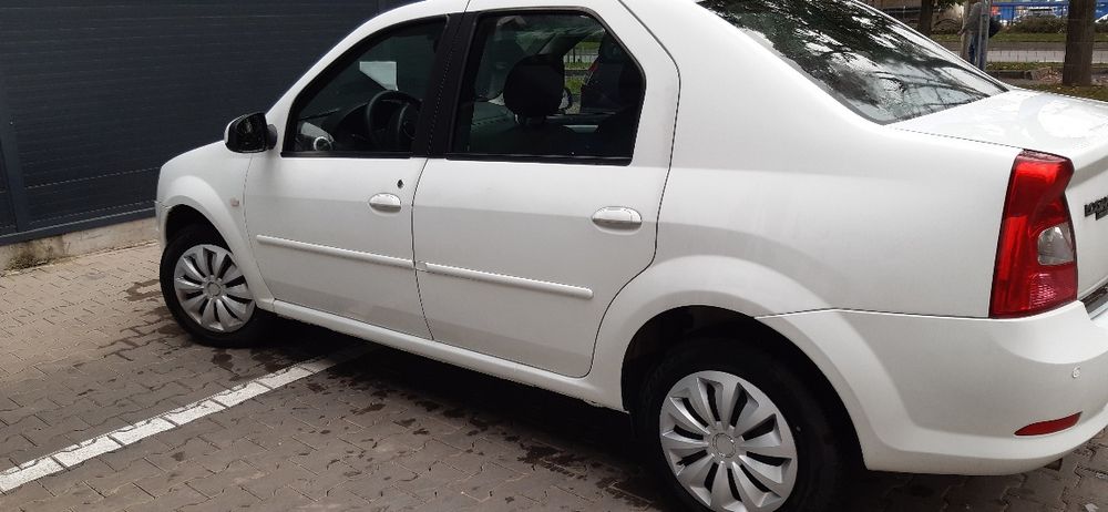 Logan laureatte, 1.2 16v benzina  ,2011,AC,EURO5, perfecta  stare, itp