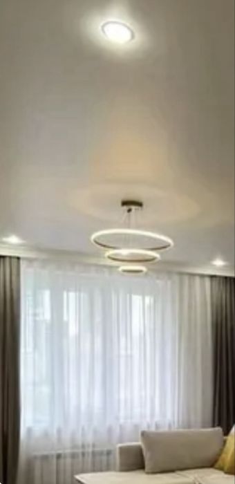 Люстры 3 шт,почти новые