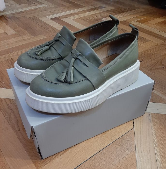 Обувь женская 38 размер