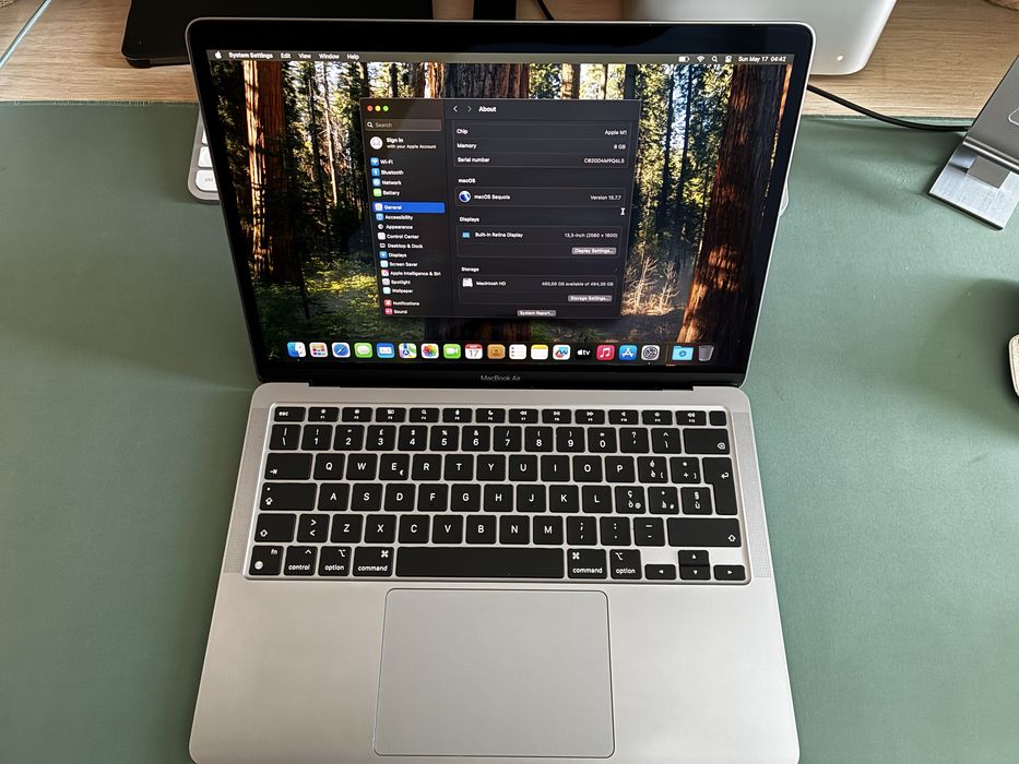 macbook air m1 2020 - Laptopuri oferte online | OLX.ro