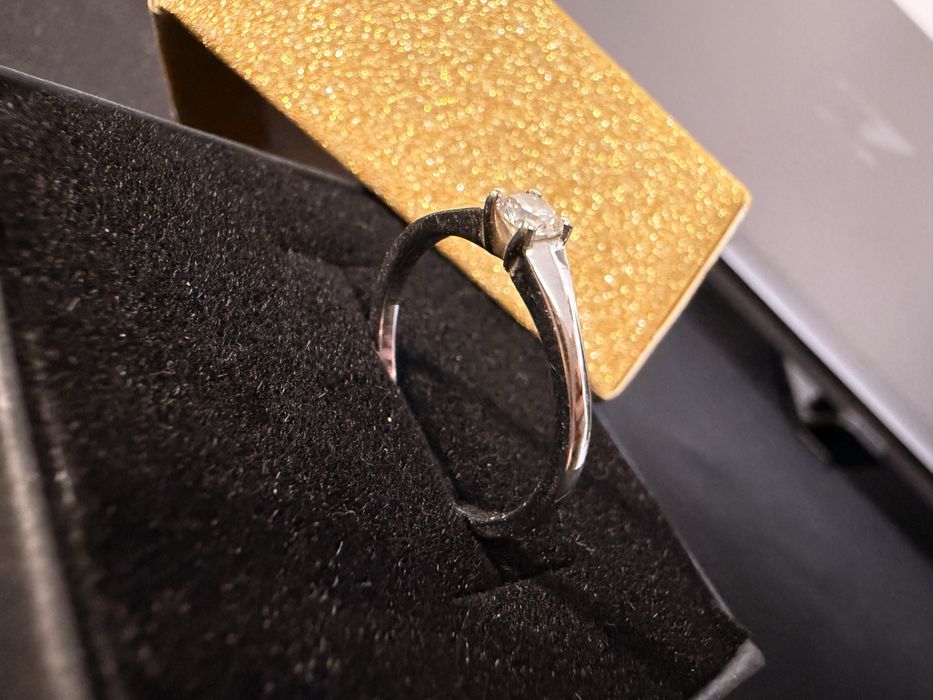 Inel de logodna cu diamant Teilor, aur alb