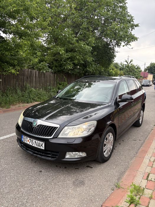SKODA Octavia 2012 — imagine 2