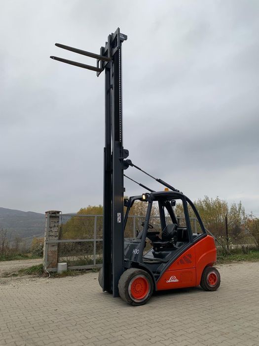 De vanzare sau da inchiriat stivuitor Linde H30 D
