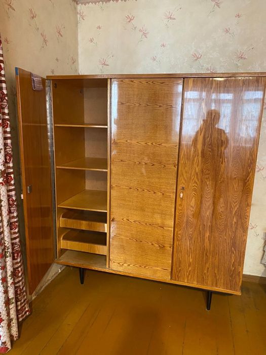 Продам шкаф шифоньер