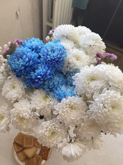 Букет цветов бу..