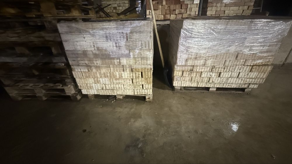 Продам кирпич 1,5 ка