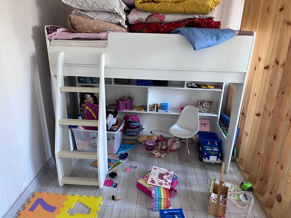 Детский кровать в хорошем состоянии