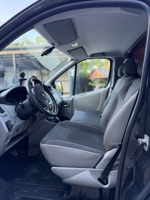 Opel Vivaro 2.0 CTDİ 114CP îgrijita