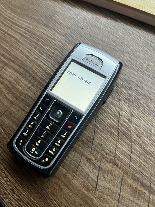 NOkIA 6230 i неразличим от НОВ!