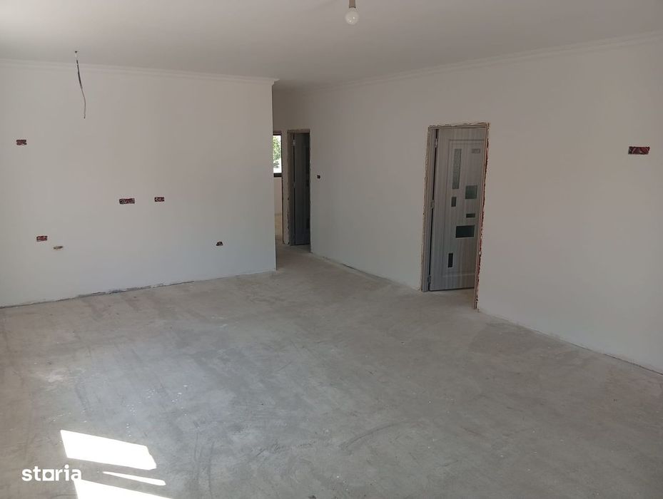 RIG Imobiliare vă propune spre achiziție casă la sol nou nouță!!!