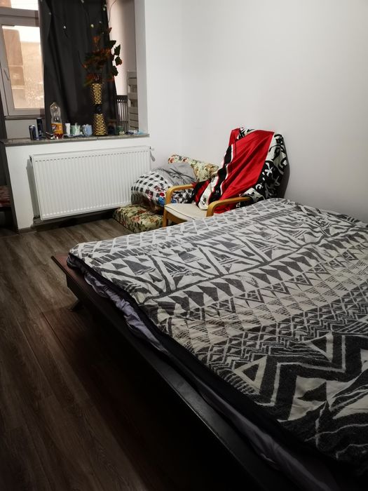 Apartment 3 camere, parter/4, zona centrala (piata/taxi)