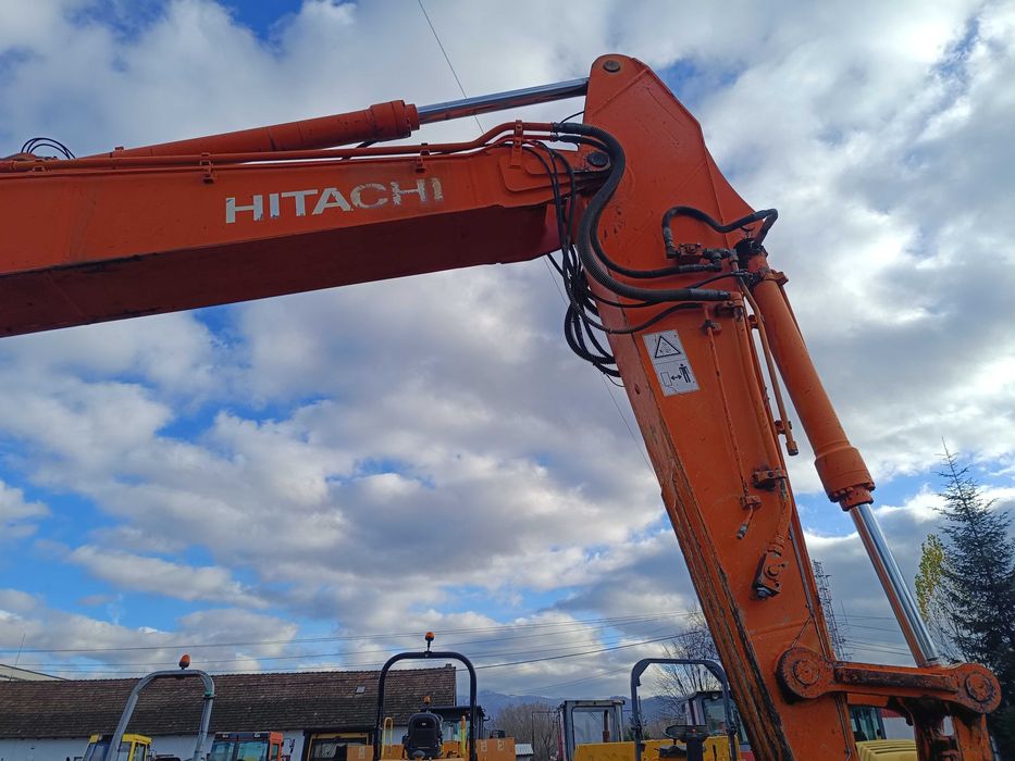 Excavator pe senile Hitachi ZX250LCN-3, 25 tone, 2010
