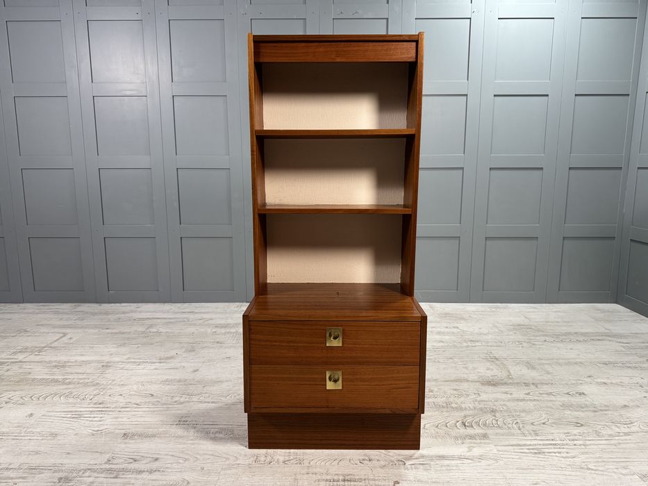 Шкаф скрин с надстройка от 60-те Р236