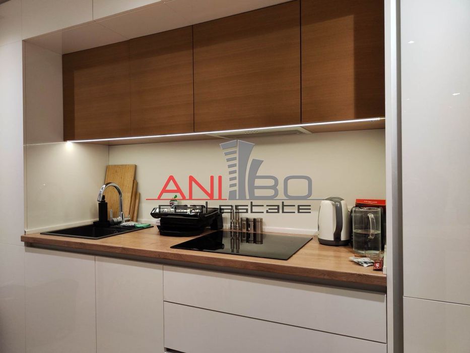 Продава се Тристаен апартамент в Варна, Център - 120 кв.м за 2742 €/кв.м - Снимка #10