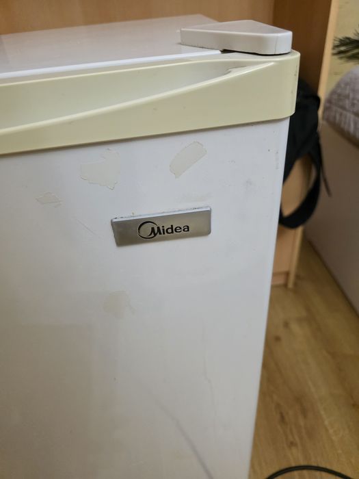 Холодильник Midea