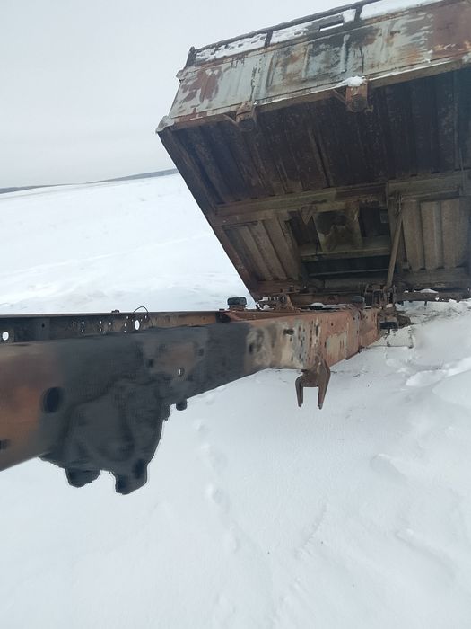 Продам запчасти на зил