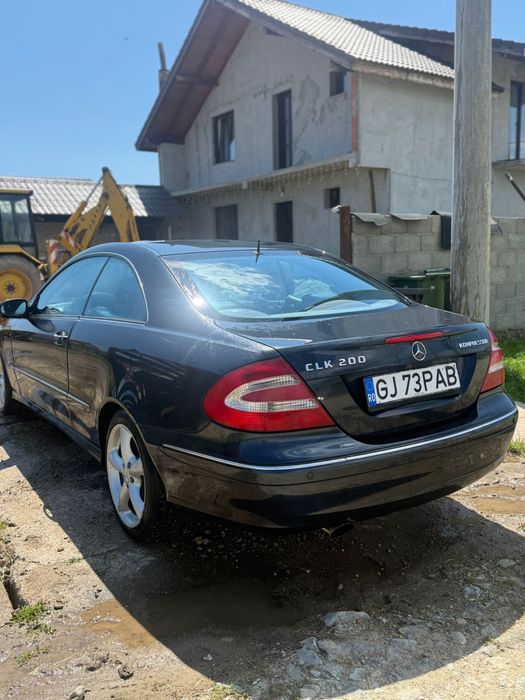 Vand/schimb Mercedes kompressor CLK 200 anvargart,2003,1.8 benzina.Pentru mai multe detalii astept mesajul dumneavoastra in privat.