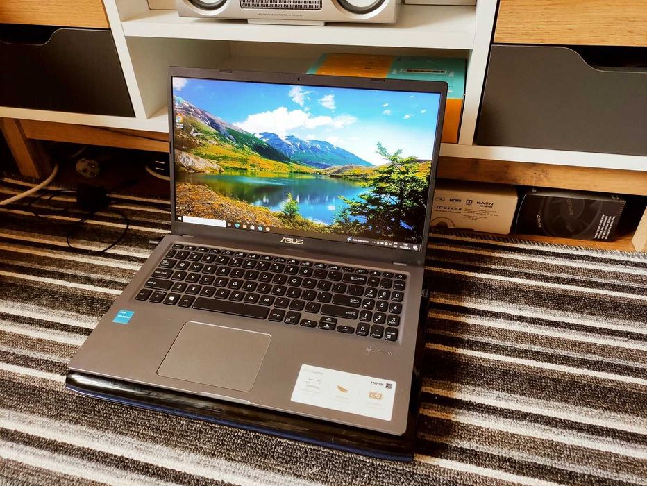 Лаптоп 15.6" ASUS X515KA, 8GB DDR4, 256 M.2 NVMe SSD, FullHD IPS Panel