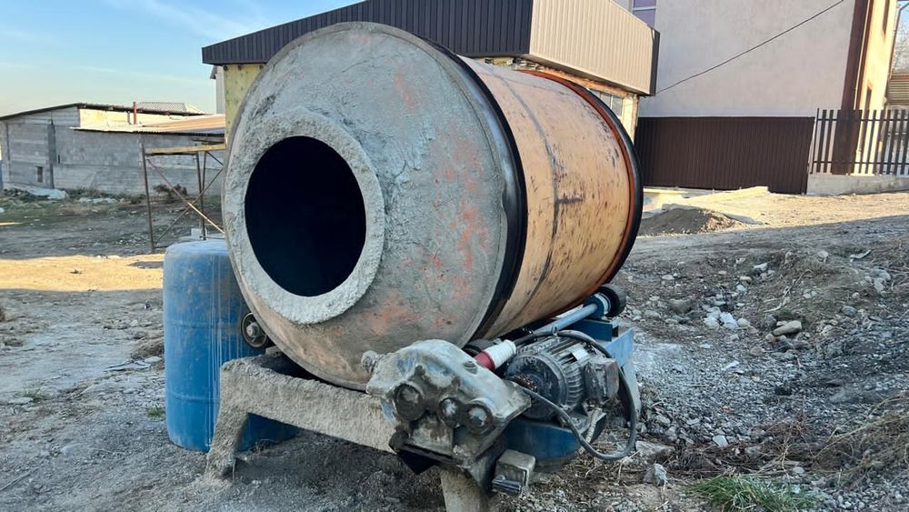 Продам бетономешалку