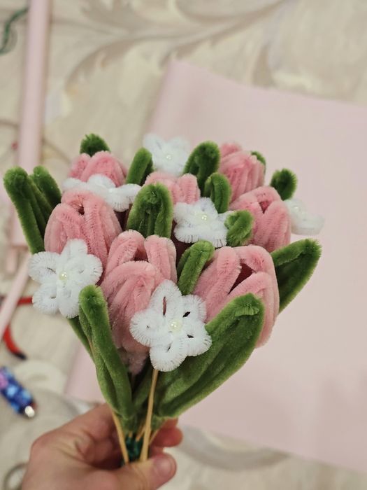 Тюльпаны из пушистой проволоки (синельной)