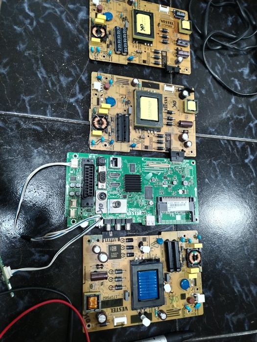 Sursa Vestel model 17ips62