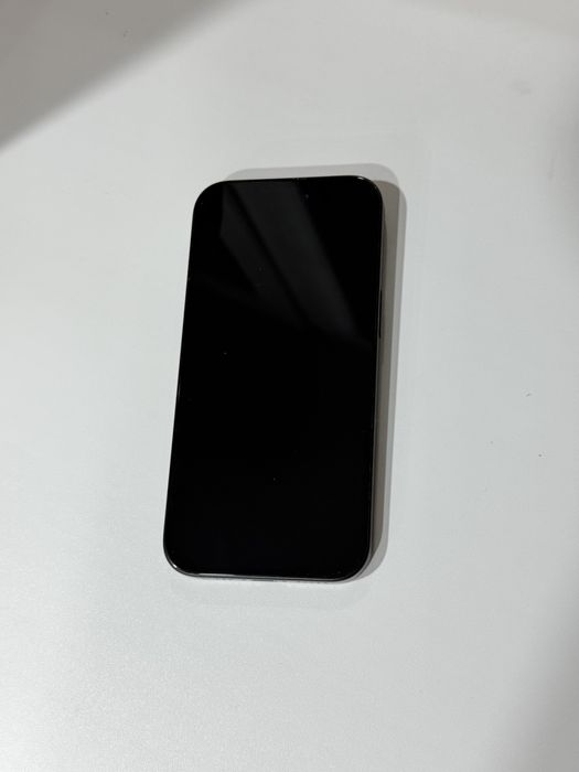 Продам Iphone 15