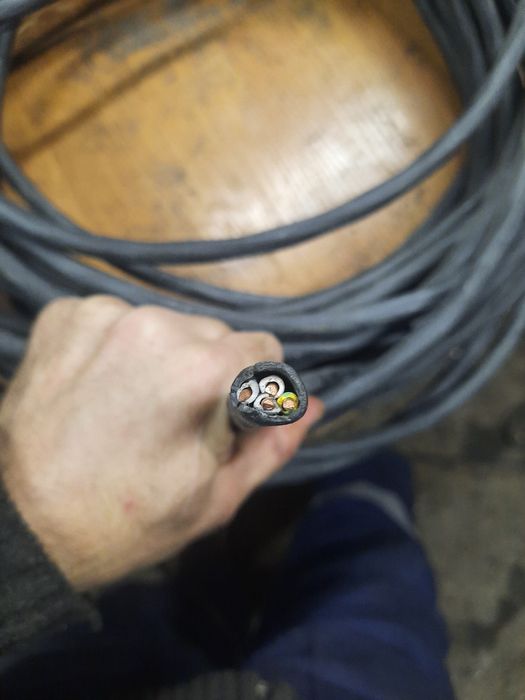 Продам кабель новый