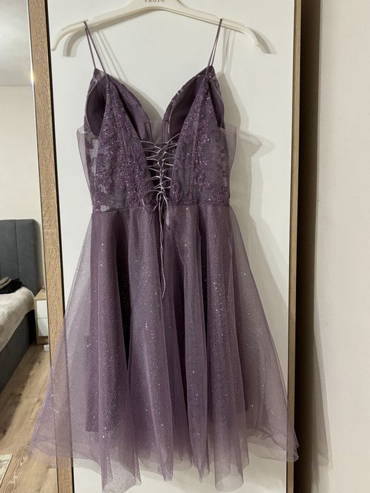 Официална рокля