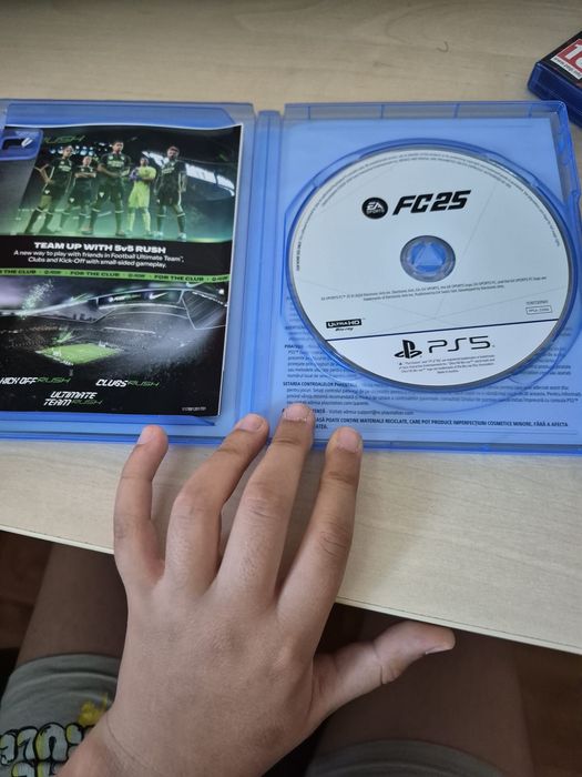 FC 25 , ASSASSIN'S CREED MIRAGE , HITMAN 2 .Fiecare 100 de lei. PS 4 sau PS 5.