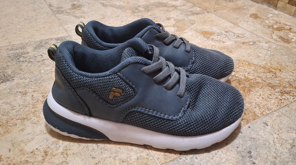 Adidași Fila copii, mărimea 28