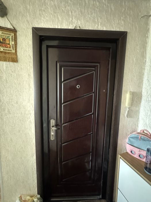 Входная дверь Б/у