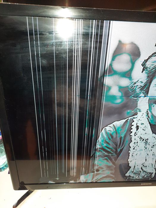 Телевизор Самсунг 32 инчов за части Samsung модел UE32J4500AW