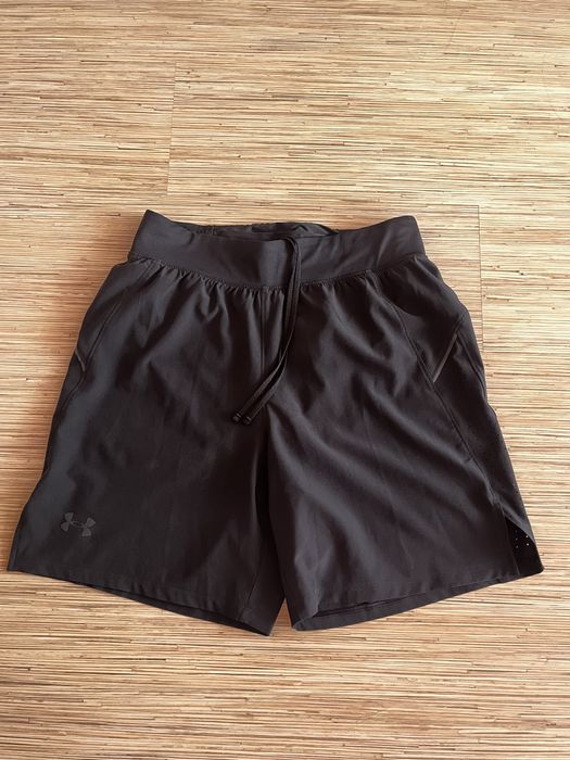 Спортни къси гащи Under Armour