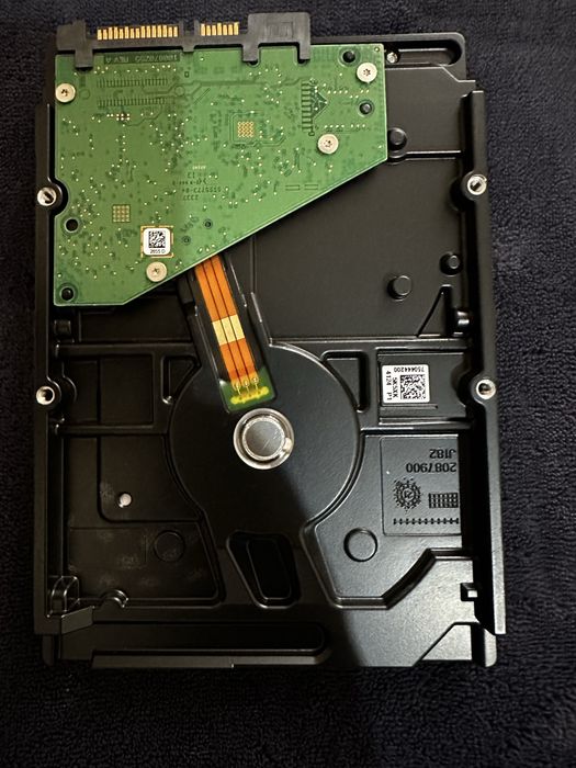 HDD ironwolf 4000 gb.