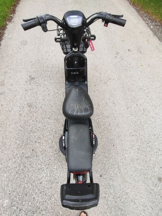 Электроскутер ск8 Срочно !!!